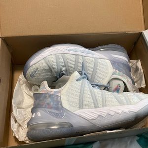Nike Lebron size 5 youth. Very light color can almost go with anything